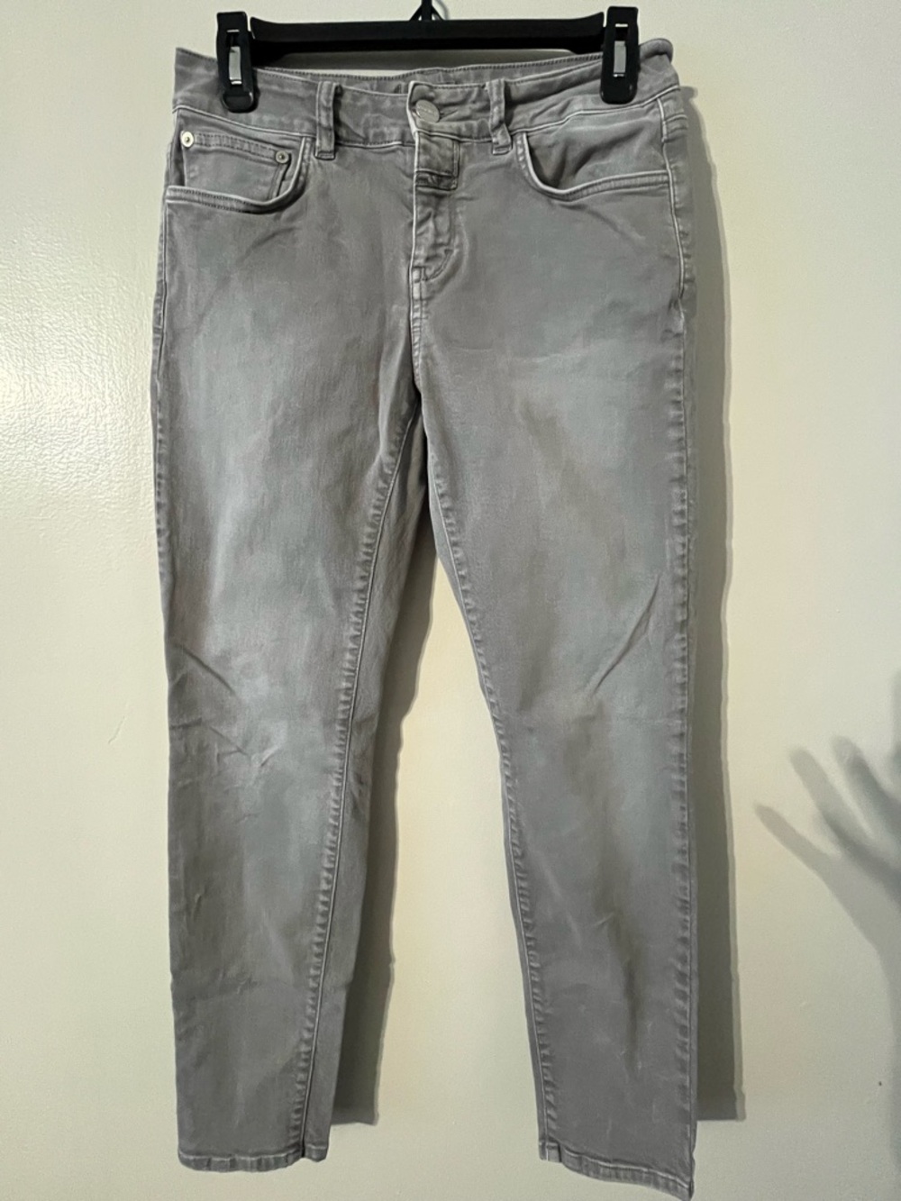 EUC- Grey Closed Jeans Sz 27